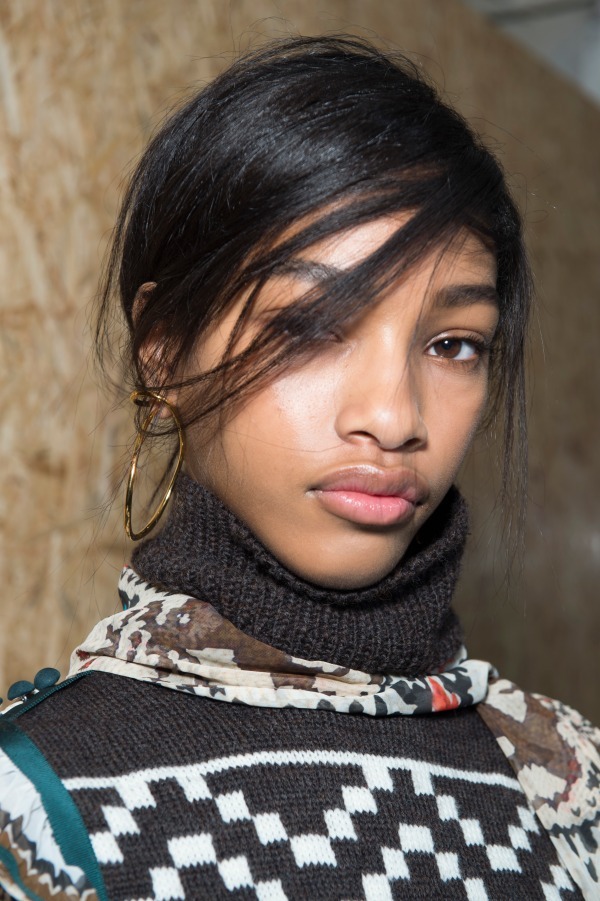 sacai×シャルロット・シェネの右耳用ピアス - ひねりを加えた