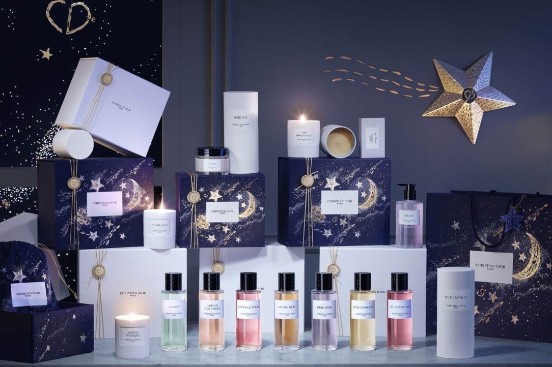 メゾン クリスチャン ディオール20年クリスマスコフレ、ミニ香水入り