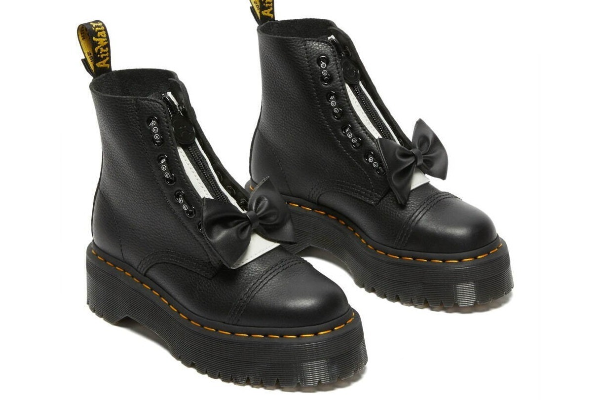 ドクターマーチン×レイジー・オーフ新作、リボン付き厚底ブーツや