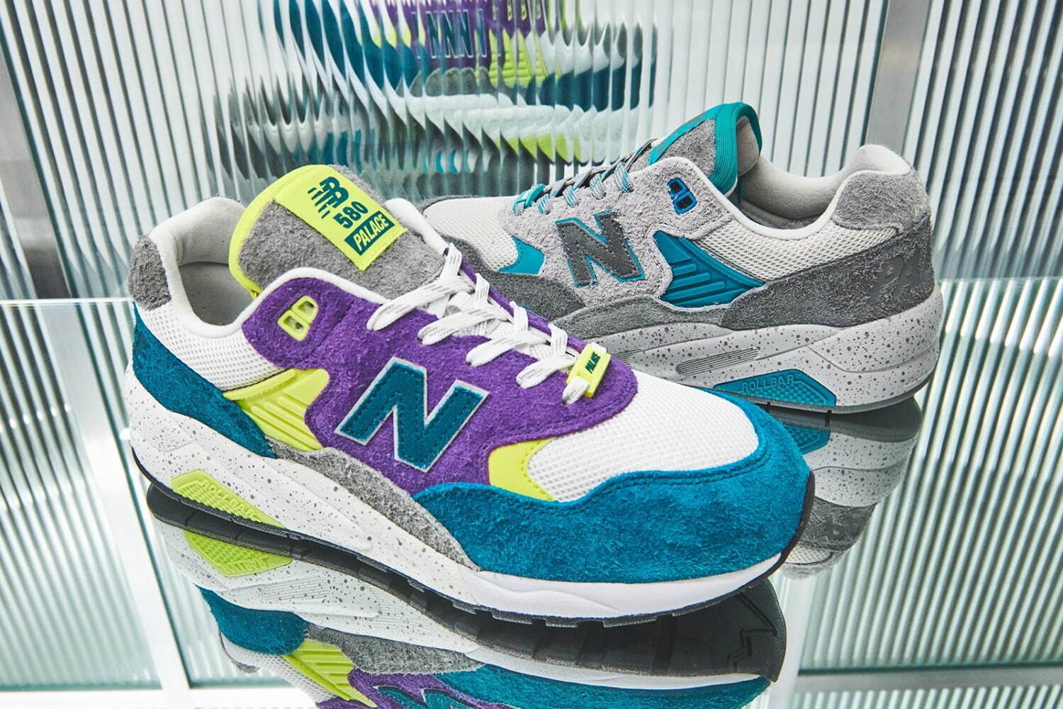 パレス スケートボード×ニューバランス、スニーカー「MT580」を90'sの