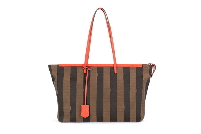 フェンディのストライプ「ペカン」誕生30周年記念コレクション、発売