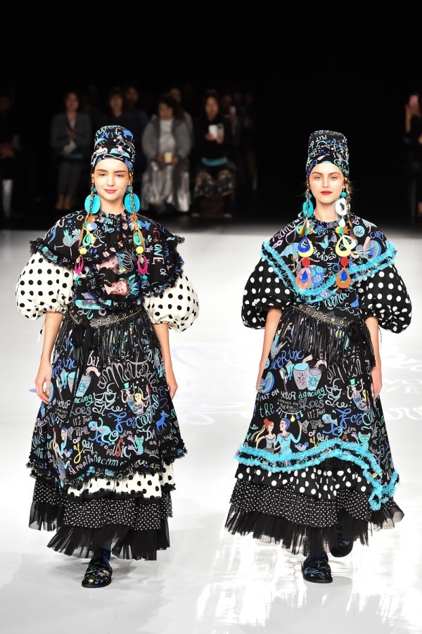 トクコ・プルミエヴォル(TOKUKO 1er Vol) 2019年春夏ウィメンズ