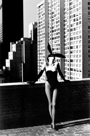w300_helmut_newton_01.jpg