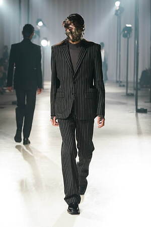 ジョン ローレンス サリバン 2022年春夏コレクション - 昇華する狂気