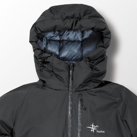 ナンガ「オーロラダウンジャケット」フォックスファイヤーとコラボ