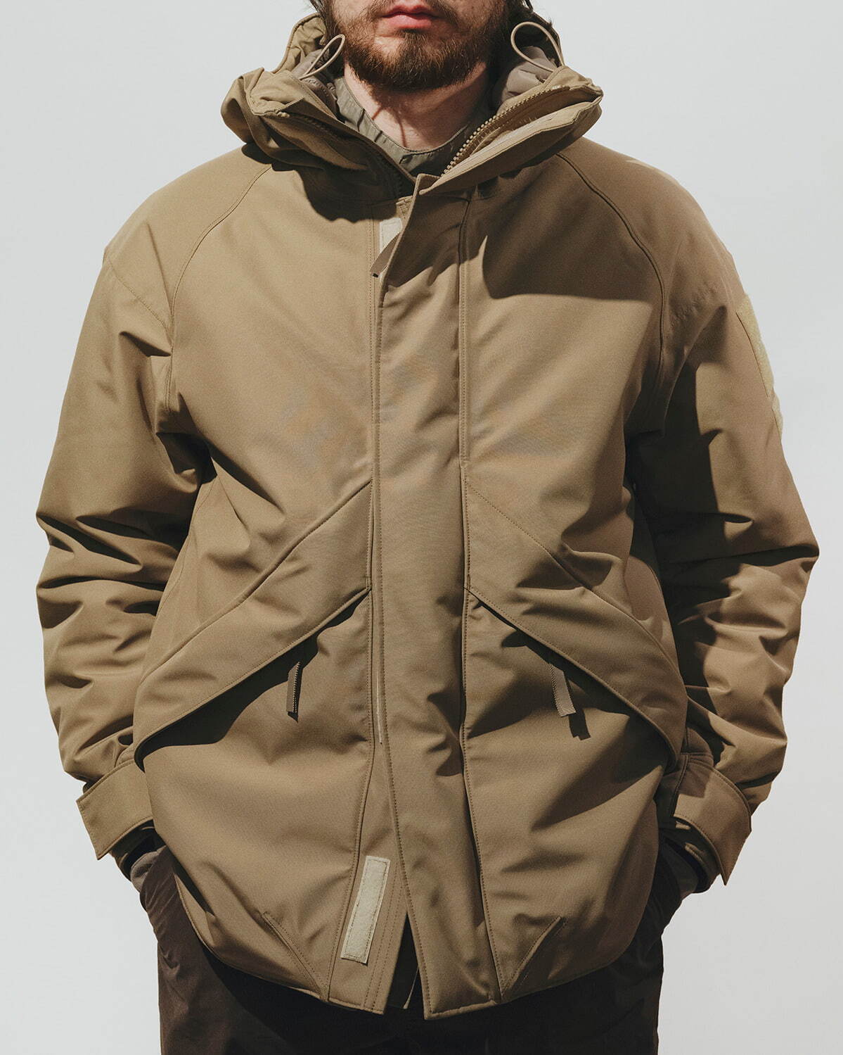 ワイルドシングス×ノンネイティブのゴアテックス中綿ジャケット