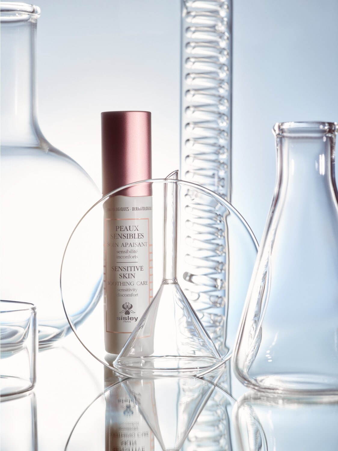 シスレー2025年春スキンケア、初の敏感肌用フェイスクリームで保湿ケア