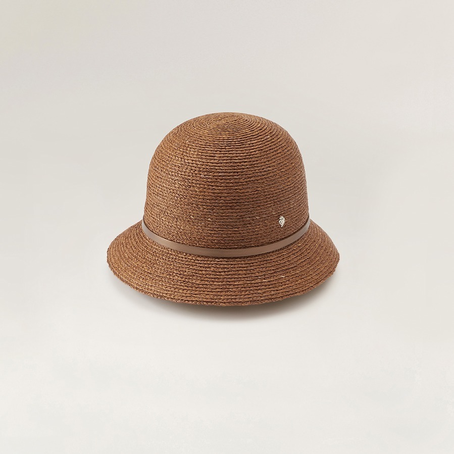 ヘレンカミンスキー24年夏ハット、リボン付きの幅広ラフィアハットなど