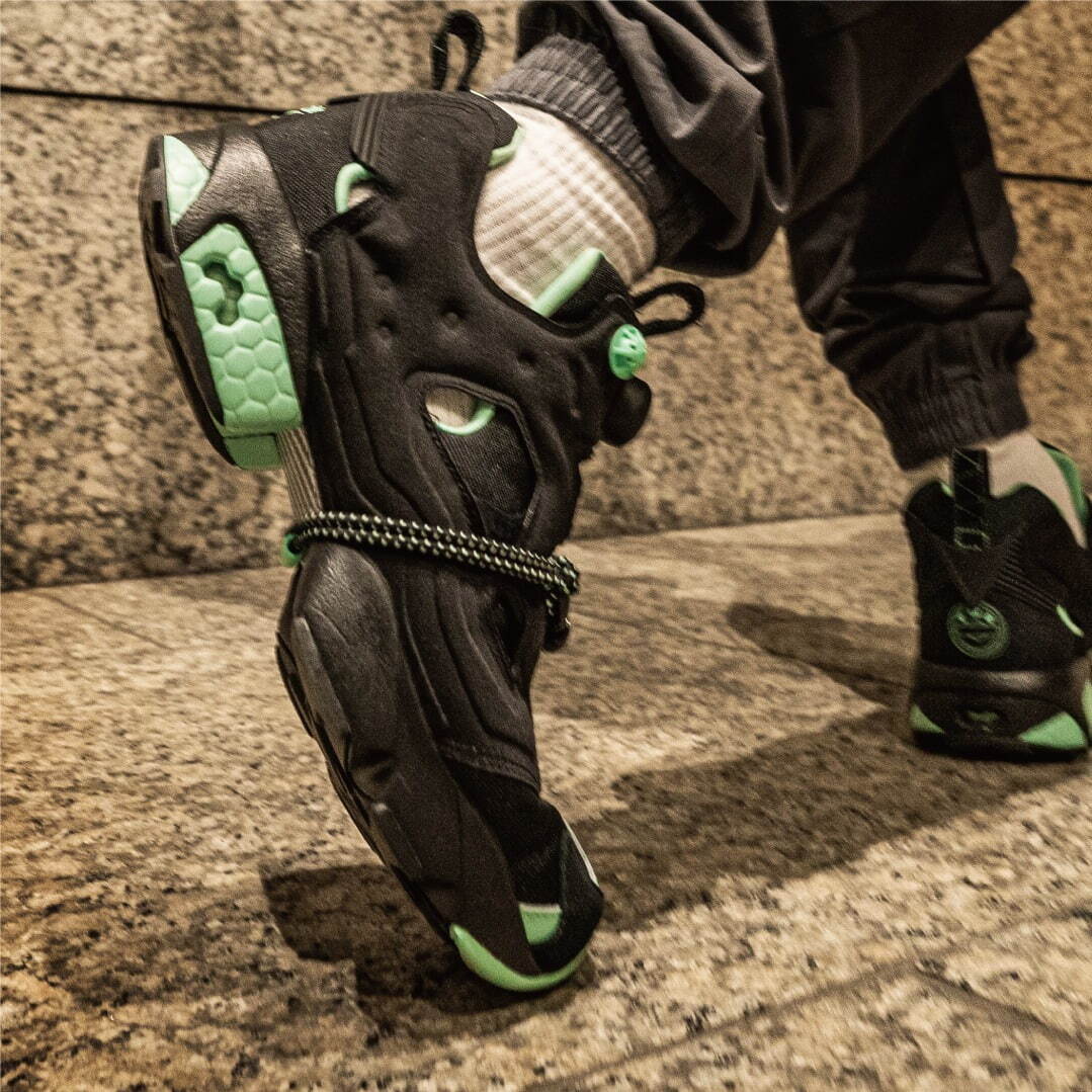 リーボック×POTRのターコイズ色「インスタポンプフューリー