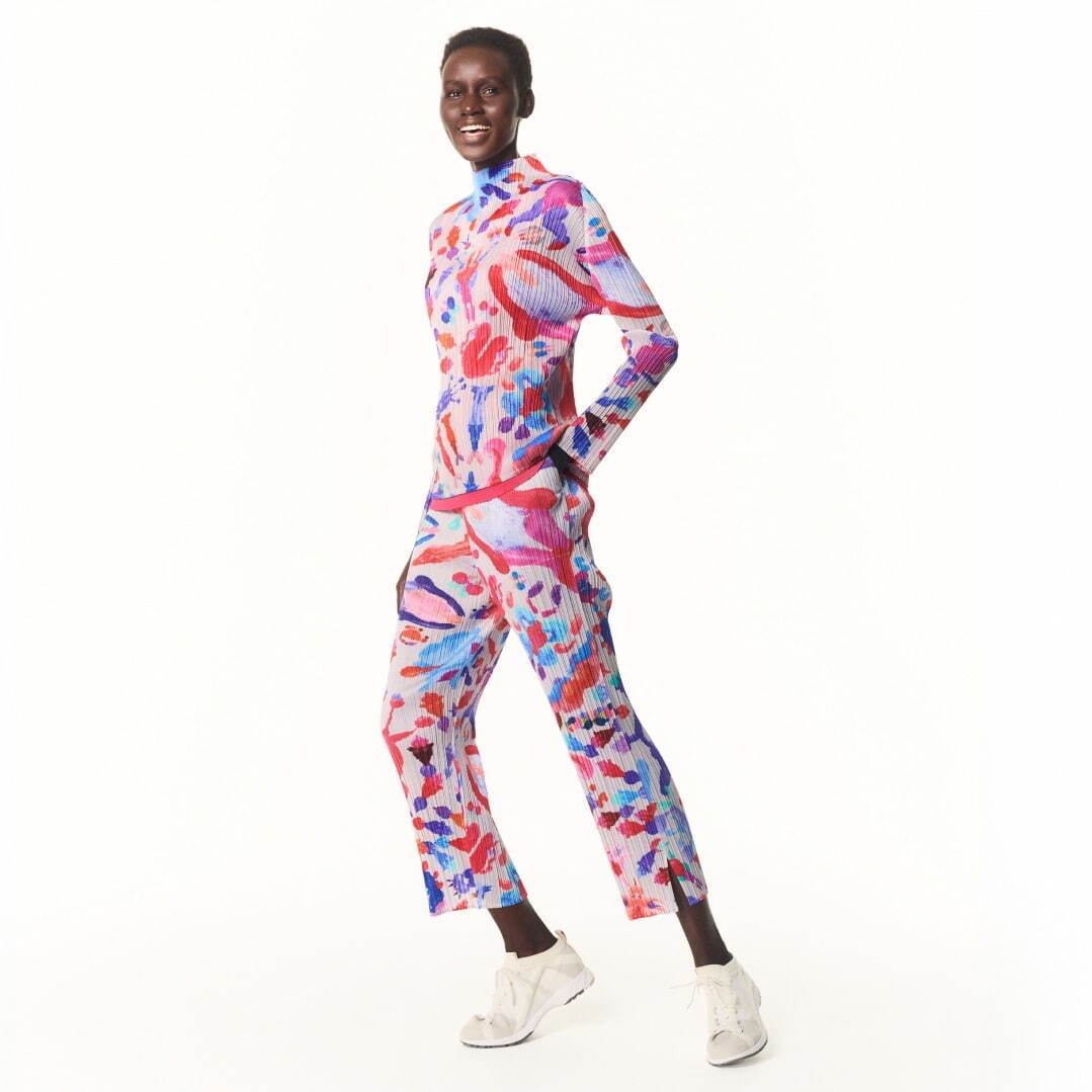 プリーツ プリーズ イッセイ ミヤケ、“宇宙”着想総柄ワンピースや“異