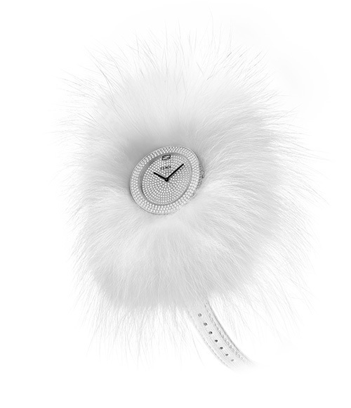 フェンディからファーがついた新作ウォッチ「FENDI MY WAY