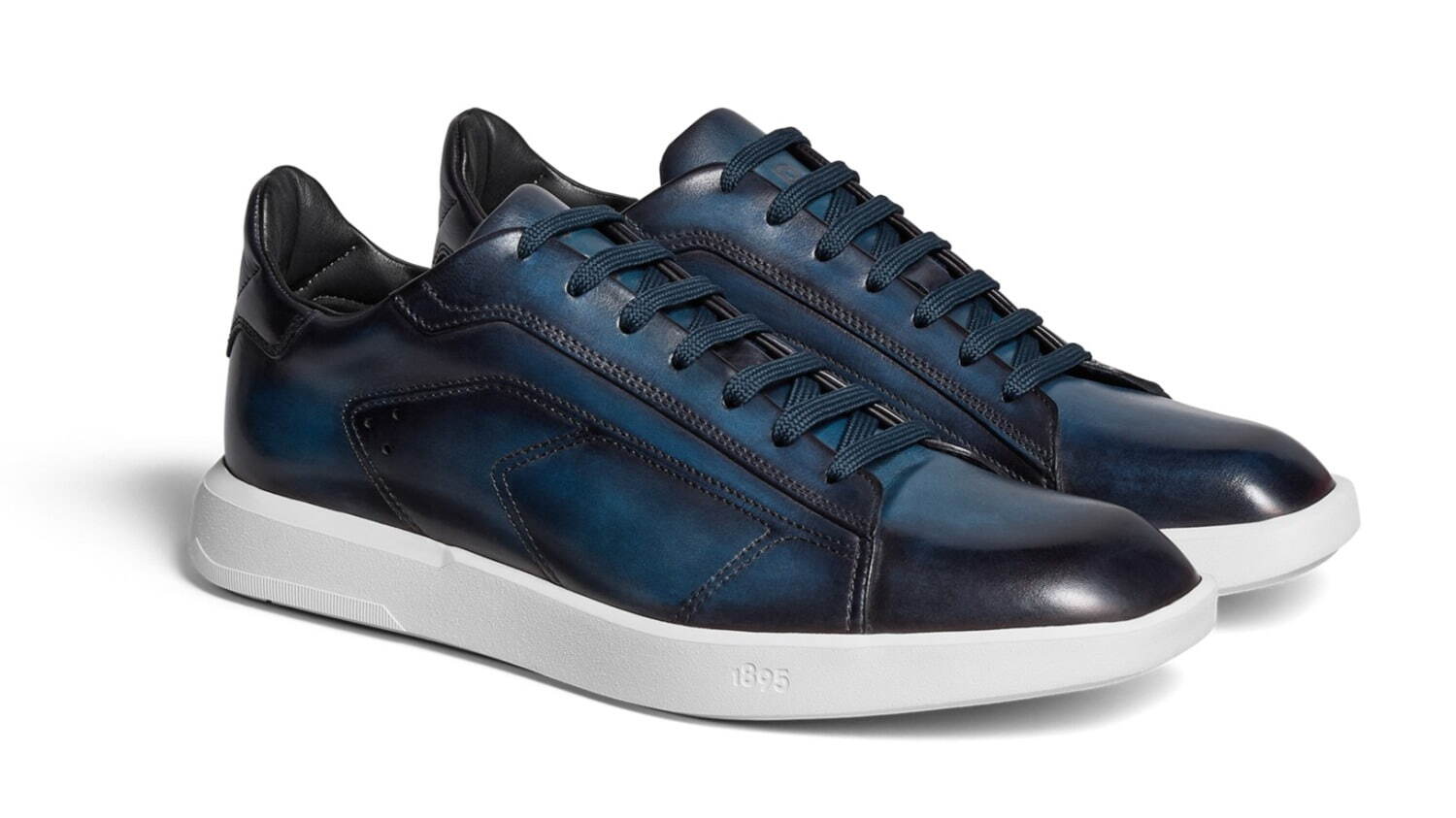 ベルルッティ“上質レザー”のメンズスニーカー、パティーヌ染めの深み