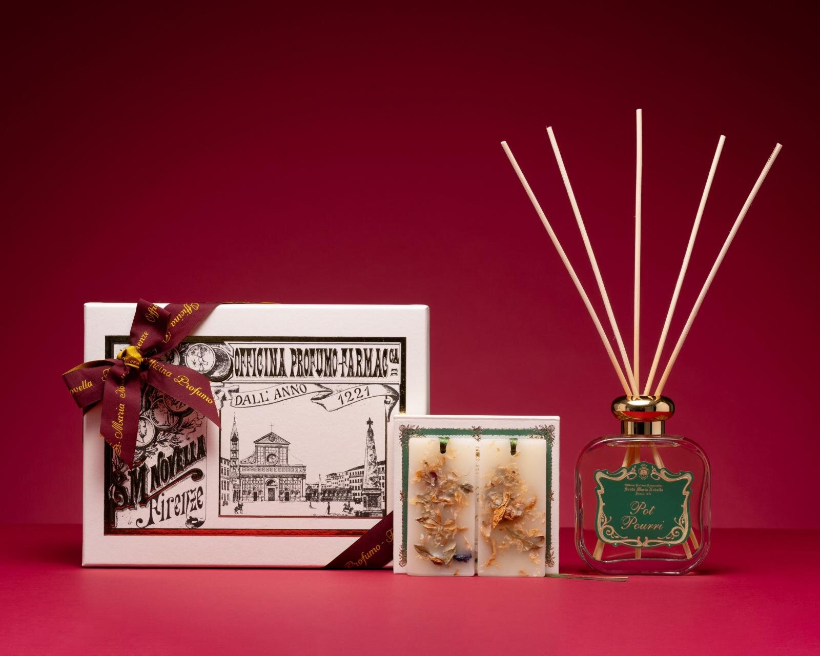 サンタ・マリア・ノヴェッラ25年クリスマス、甘く芳醇なザクロ香るバス