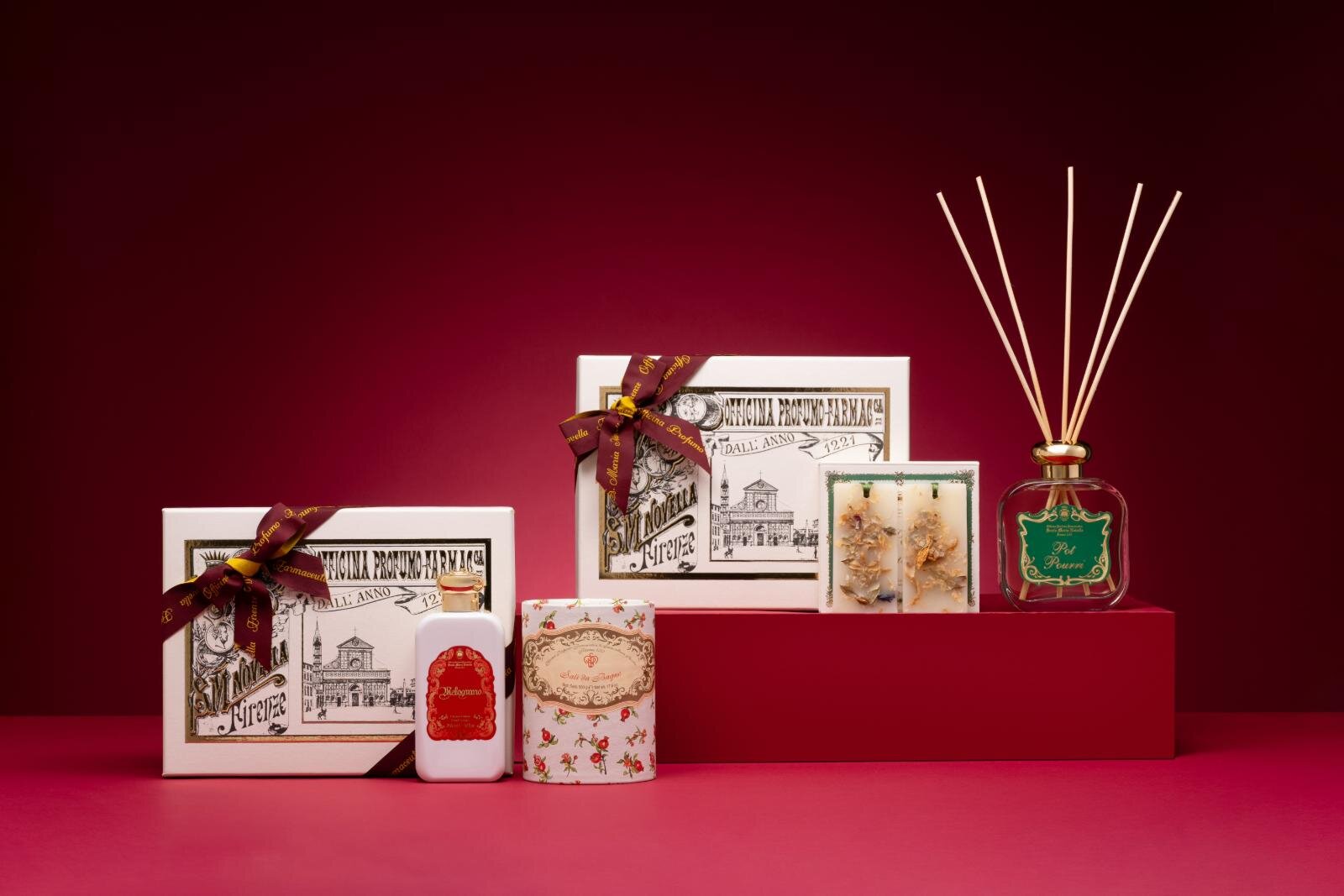 サンタ・マリア・ノヴェッラ25年クリスマス、甘く芳醇なザクロ香るバス