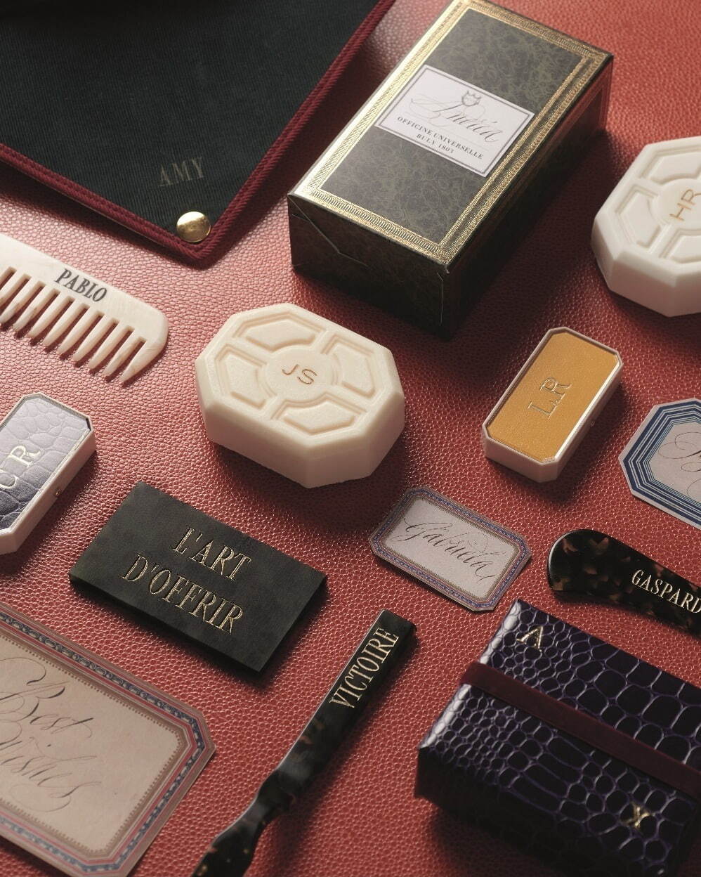 オフィシーヌ・ユニヴェルセル・ビュリー水性香水「オー・トリプル