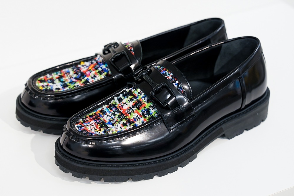 ジ・オニツカ25年秋冬シューズ、カラフル＆異素材ツイードのビット