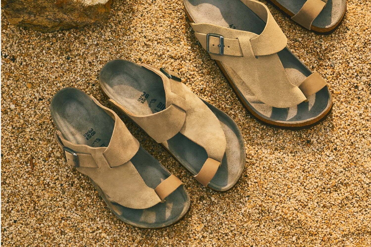 ビルケンシュトック“中東”着想サンダル「ビブロス」トープレザーで