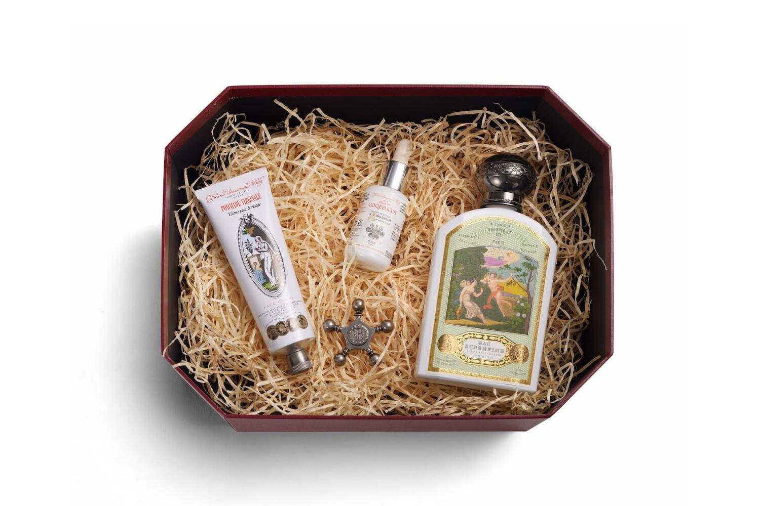 オフィシーヌ・ユニヴェルセル・ビュリー“八角形”のギフトボックス