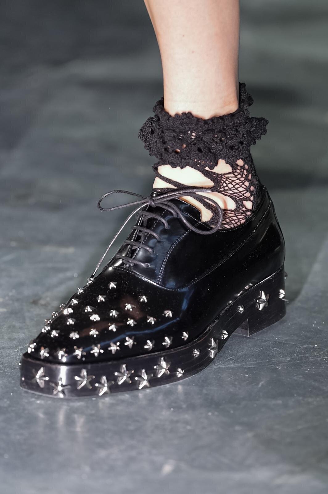 ジミー チュウ ノワール ケイ ニノミヤ、“スタースタッズ”煌めくレザー