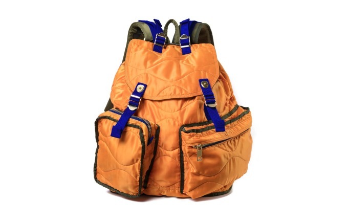sacai×ポーターのコラボバッグ、“裏返す”ミリタリーテイストのバック