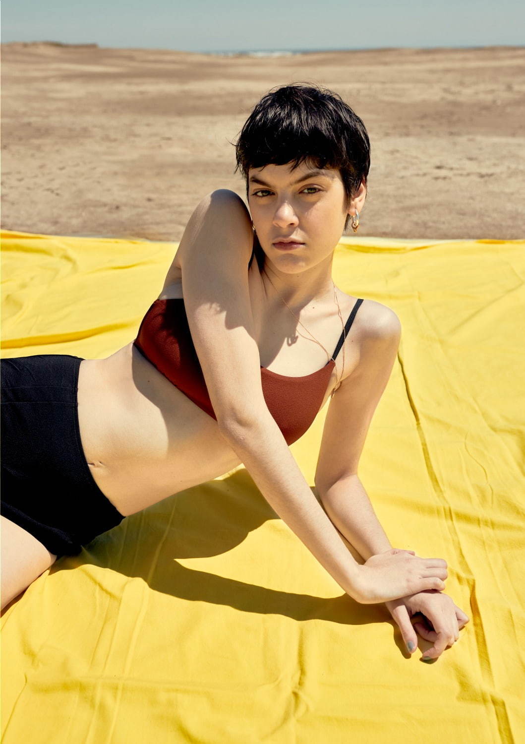 アーバンリサーチ新作スイムウエア、ワンショルダーブラトップや