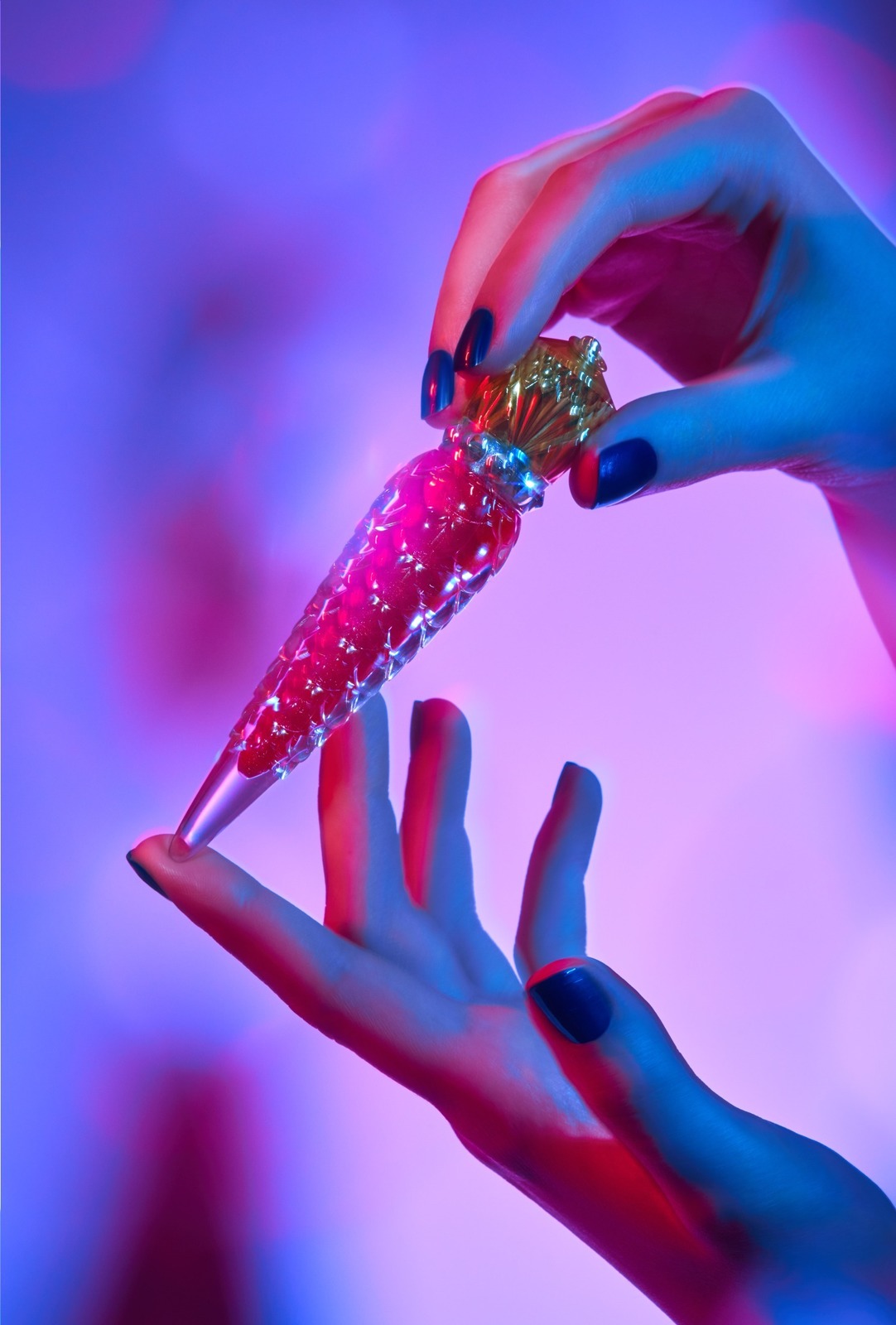 クリスチャン ルブタン夏限定「ルビグリッターグロス」煌めくレッド系