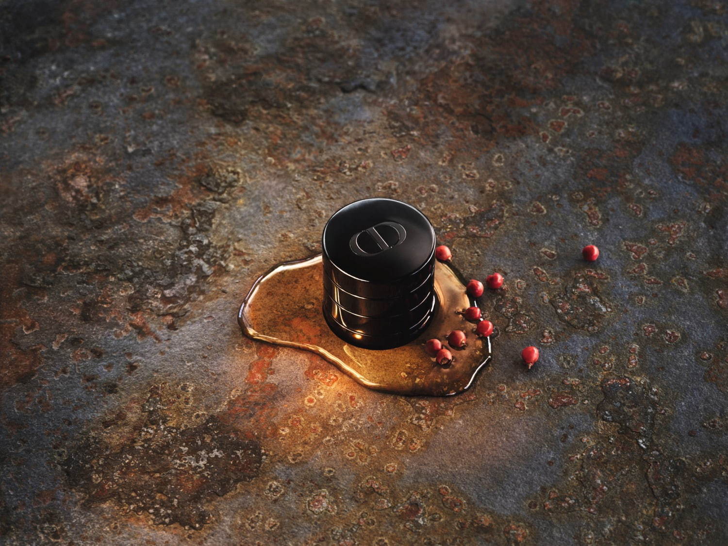 メゾン クリスチャン ディオール新香水「スパイス ブレンド」スパイス