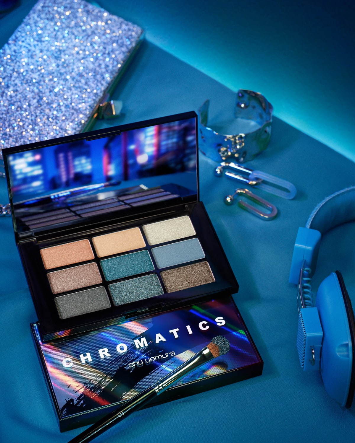 シュウ ウエムラ“東京”に着想した9色アイパレット＆リップ、クールな