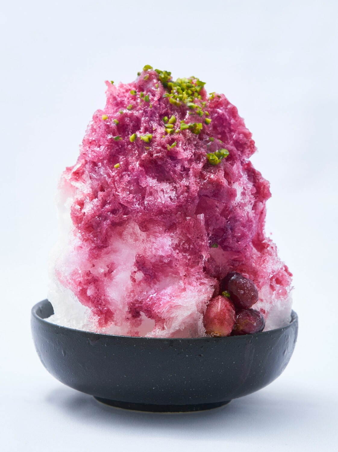 老舗“くず餅屋”が作る和風かき氷、“藤の花”イメージのぶどう＆濃厚抹茶