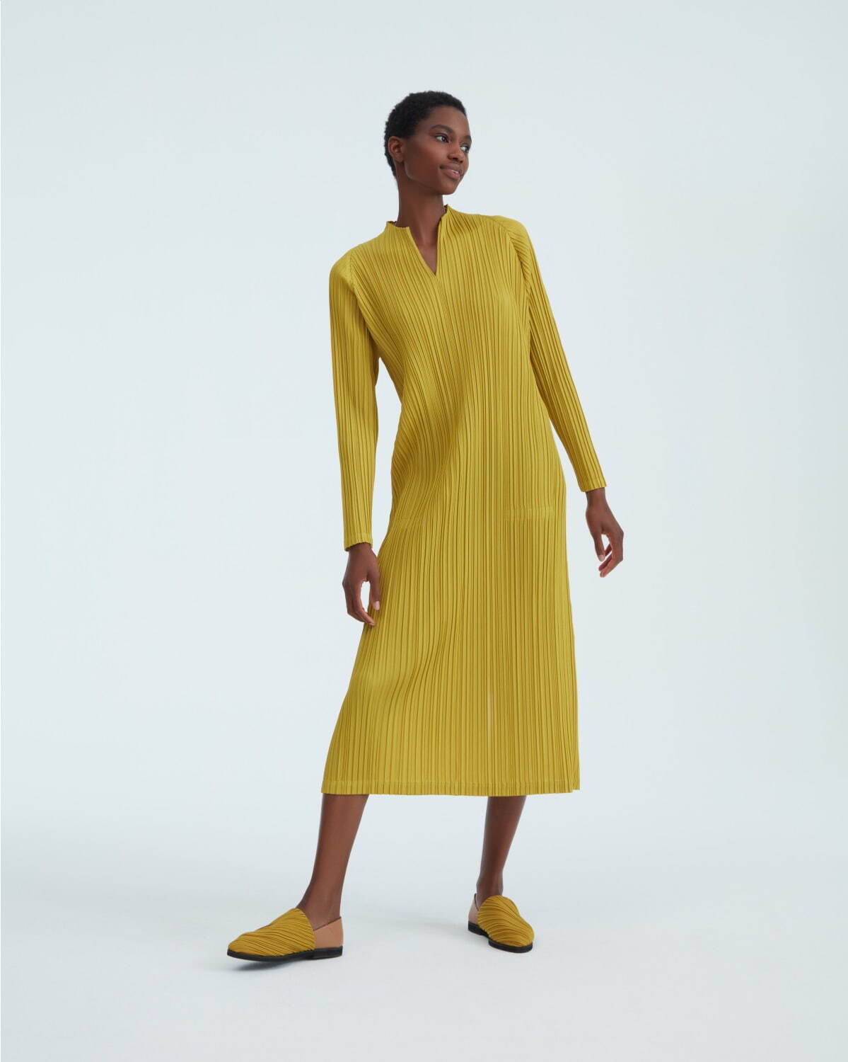 プリーツ プリーズ イッセイ ミヤケ“ニュアンスカラー”の21年秋新作