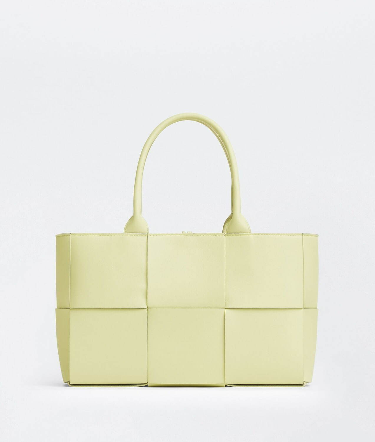 ボッテガ・ヴェネタの新作財布＆トートバッグ、“パステル”トーンの