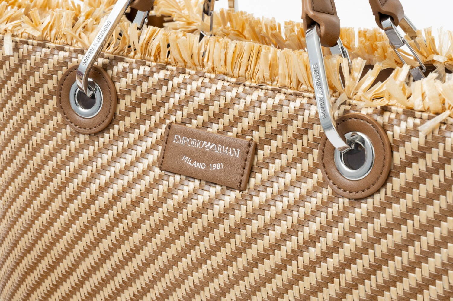 エンポリオ アルマーニのアイコン「MyEA」かごバッグ風の新作、ポーチ