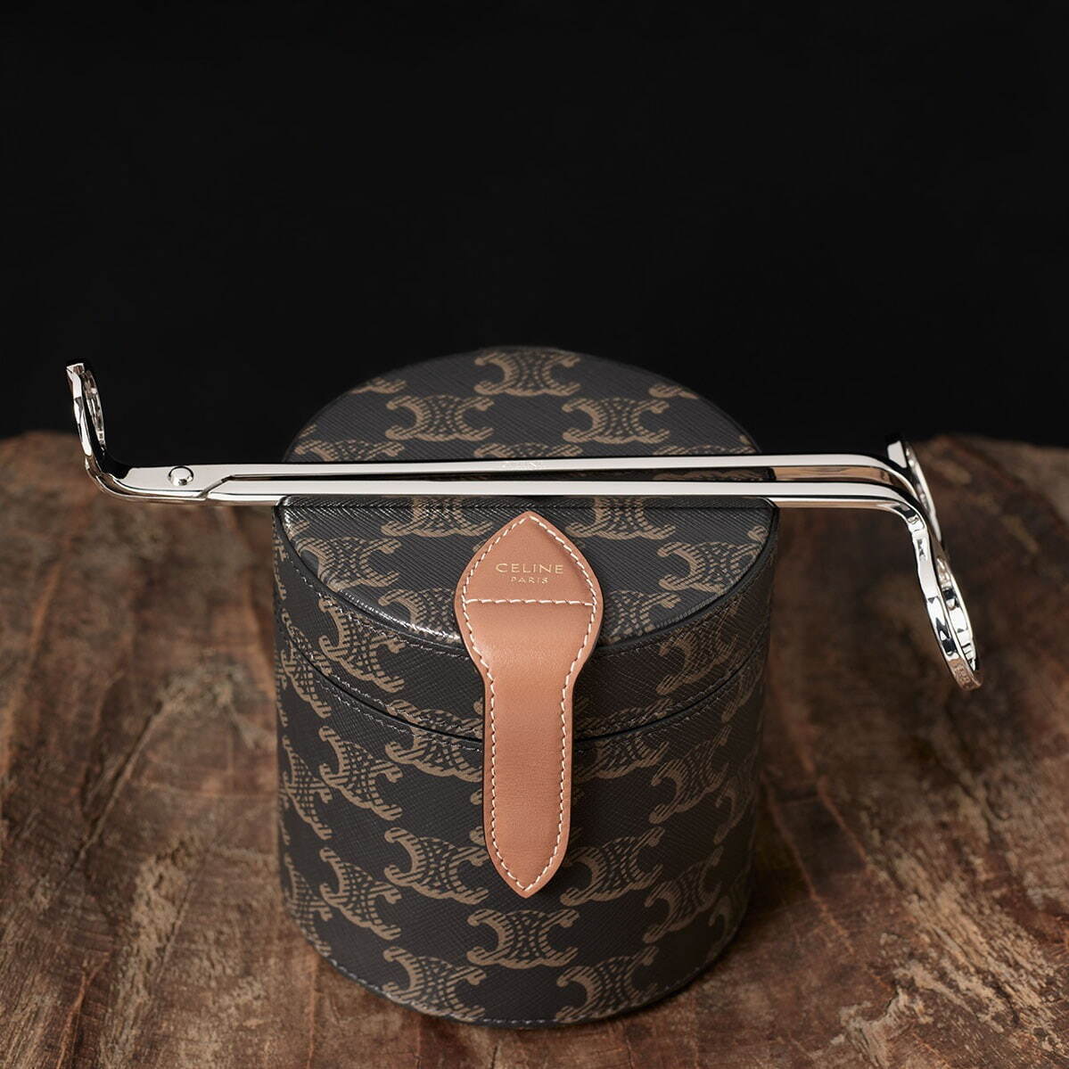 セリーヌ初キャンドルコレクション、エディ・スリマンの