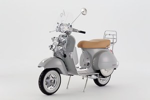 w300_BUNNEYVespa_20160112_001.jpg
