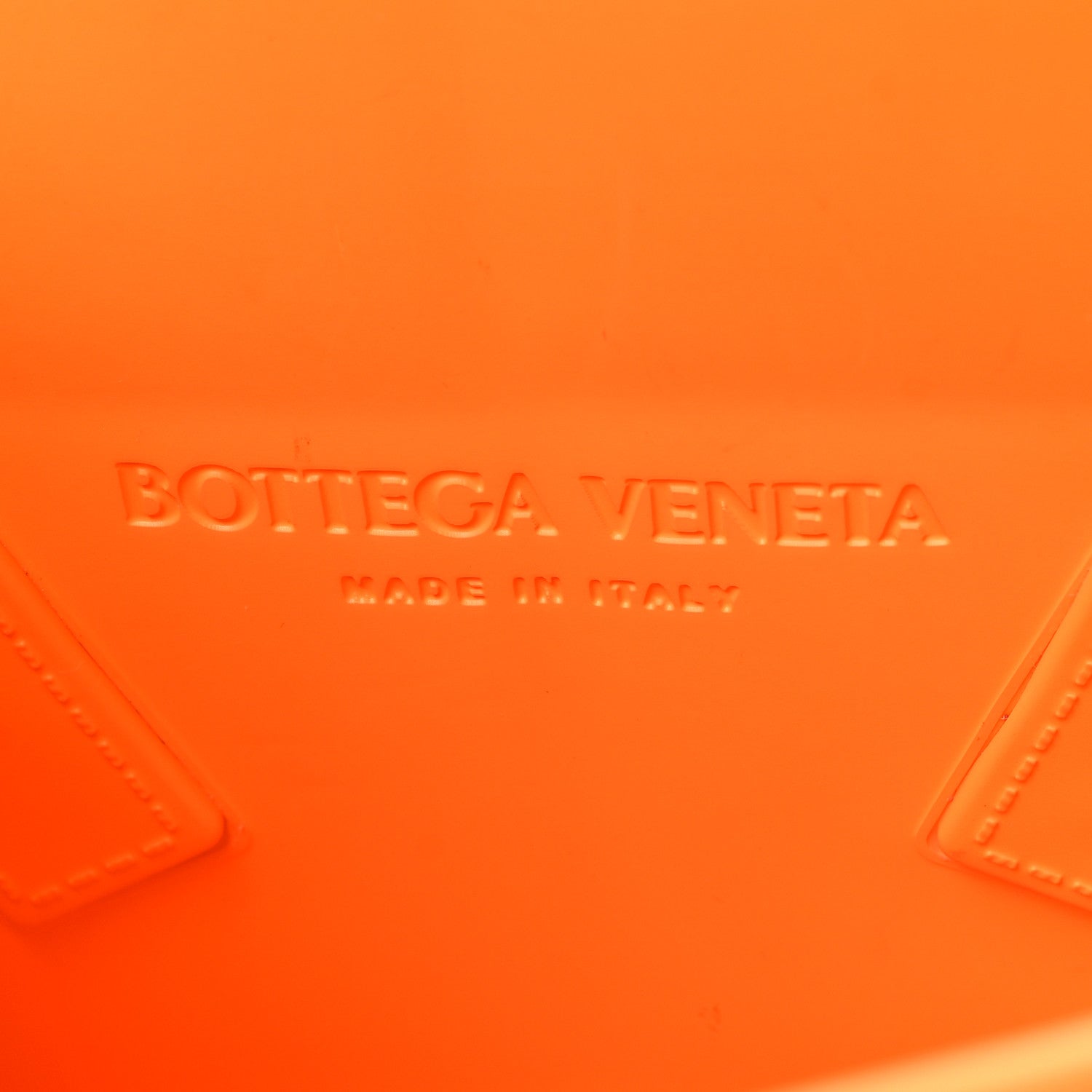 Bottega Veneta Rubber Maxi Intrecciato Mini Arco Tangerine 1535742