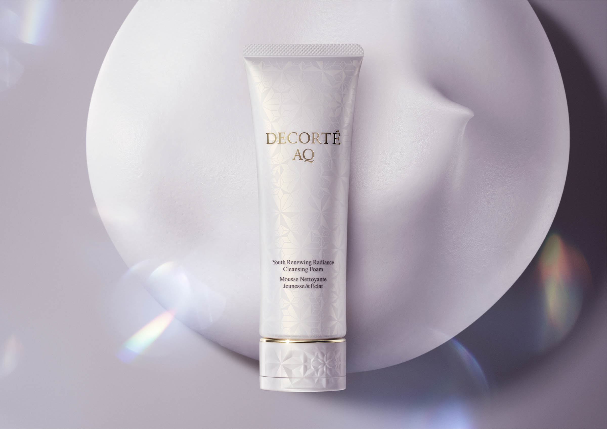 コスメデコルテ「AQ」からジェルクレンジングと新処方のクリーム洗顔料