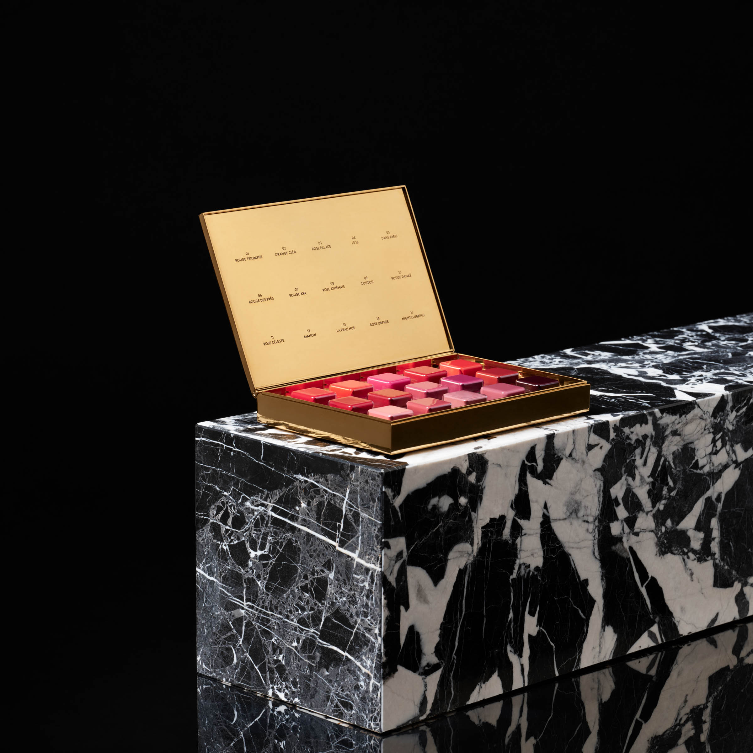 セリーヌ「01 ルージュ トリオンフ」が10月に発売 リップブラシも同時展開