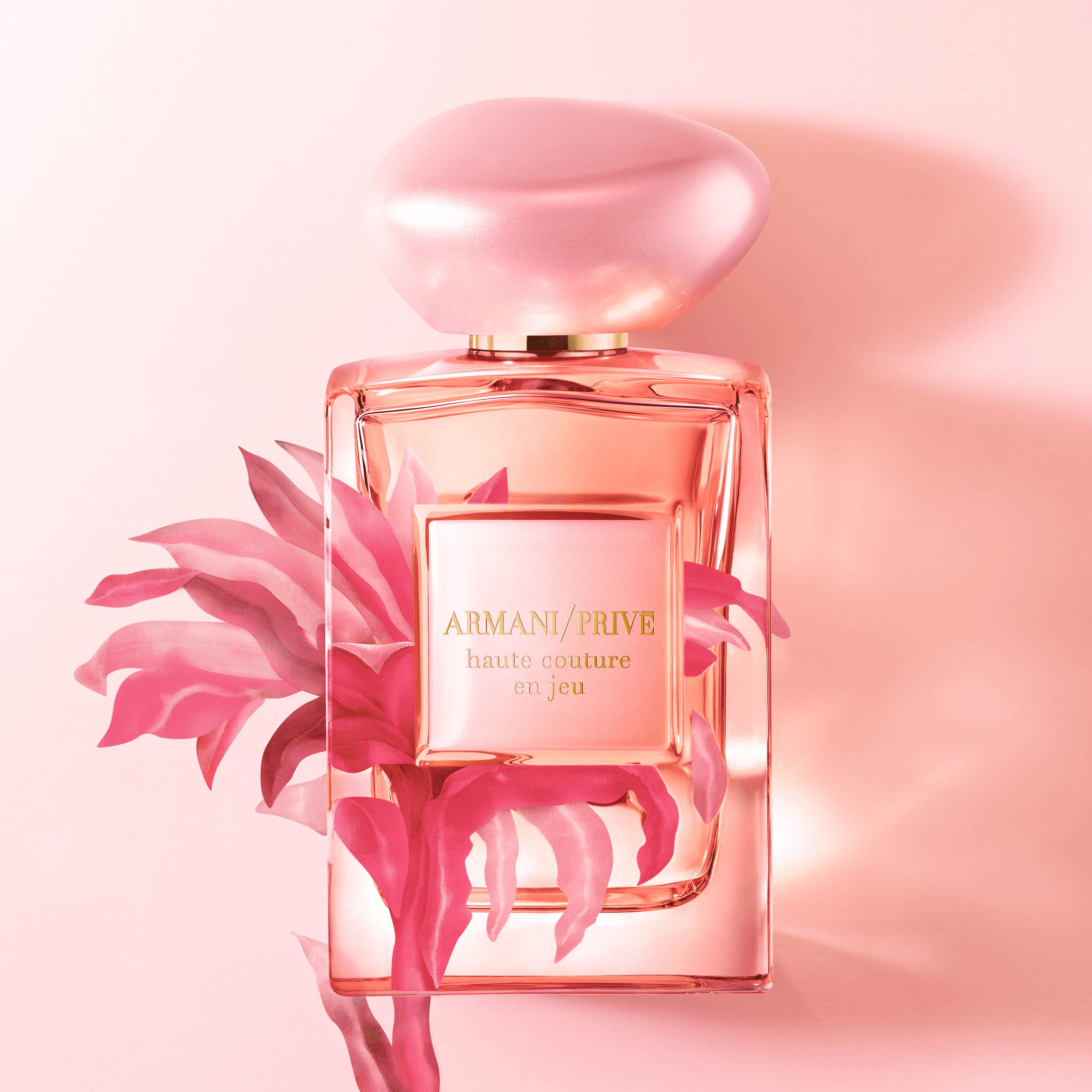 世界で1500個限定のフレグランス アルマーニ ビューティの新作は庭園へ