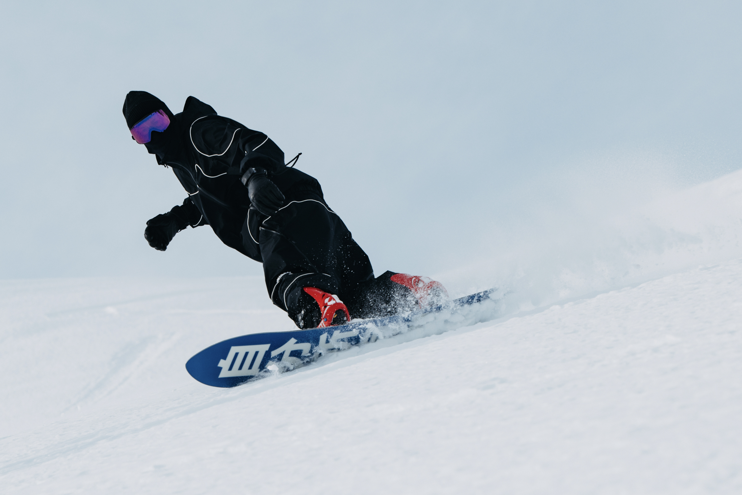 バートン」、故ジェイク・バートン・カーペンターのシグネチャー