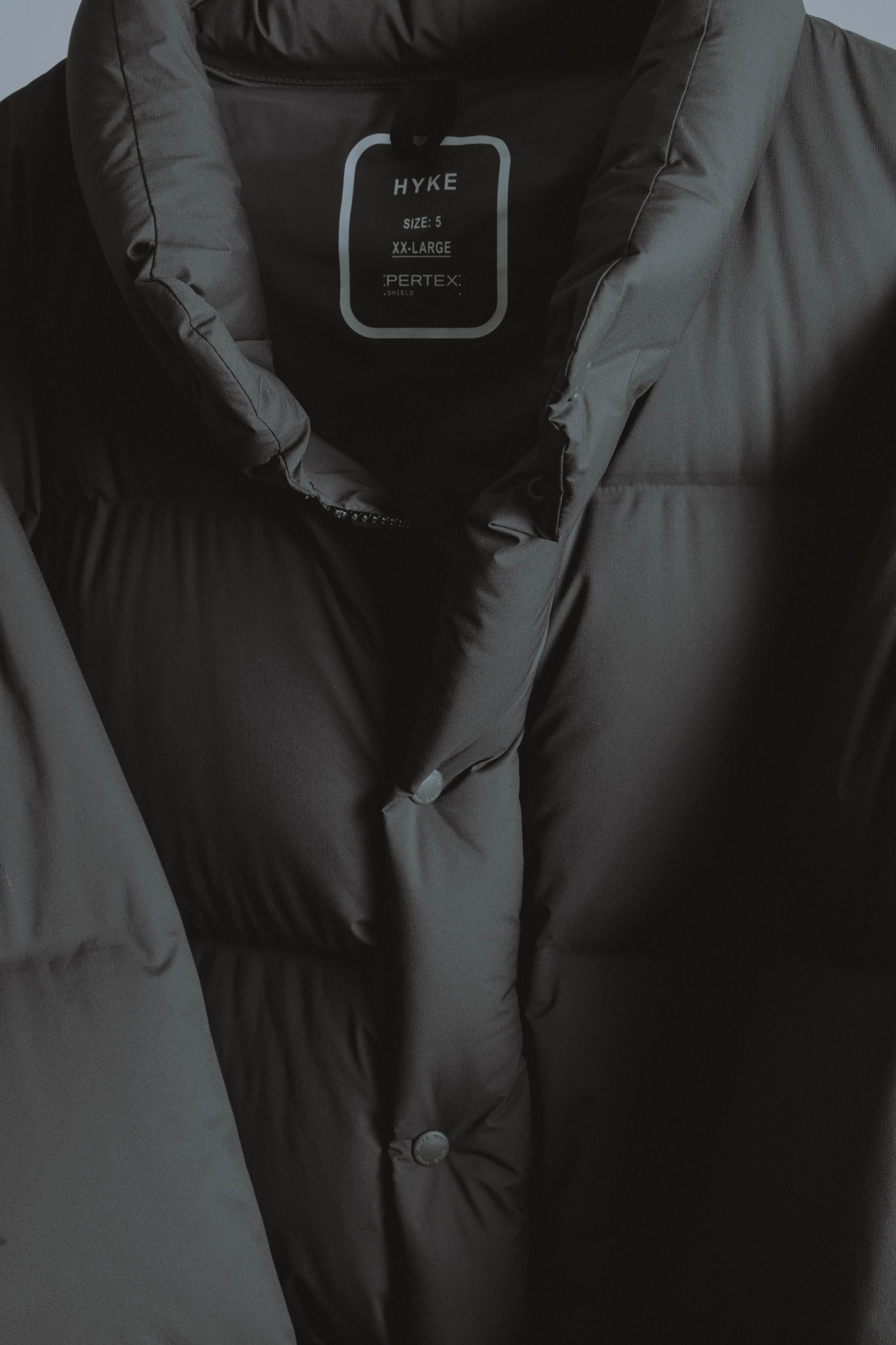 ハイク × ビオトープから新作ダウンジャケット登場 丈夫さと軽さを両立