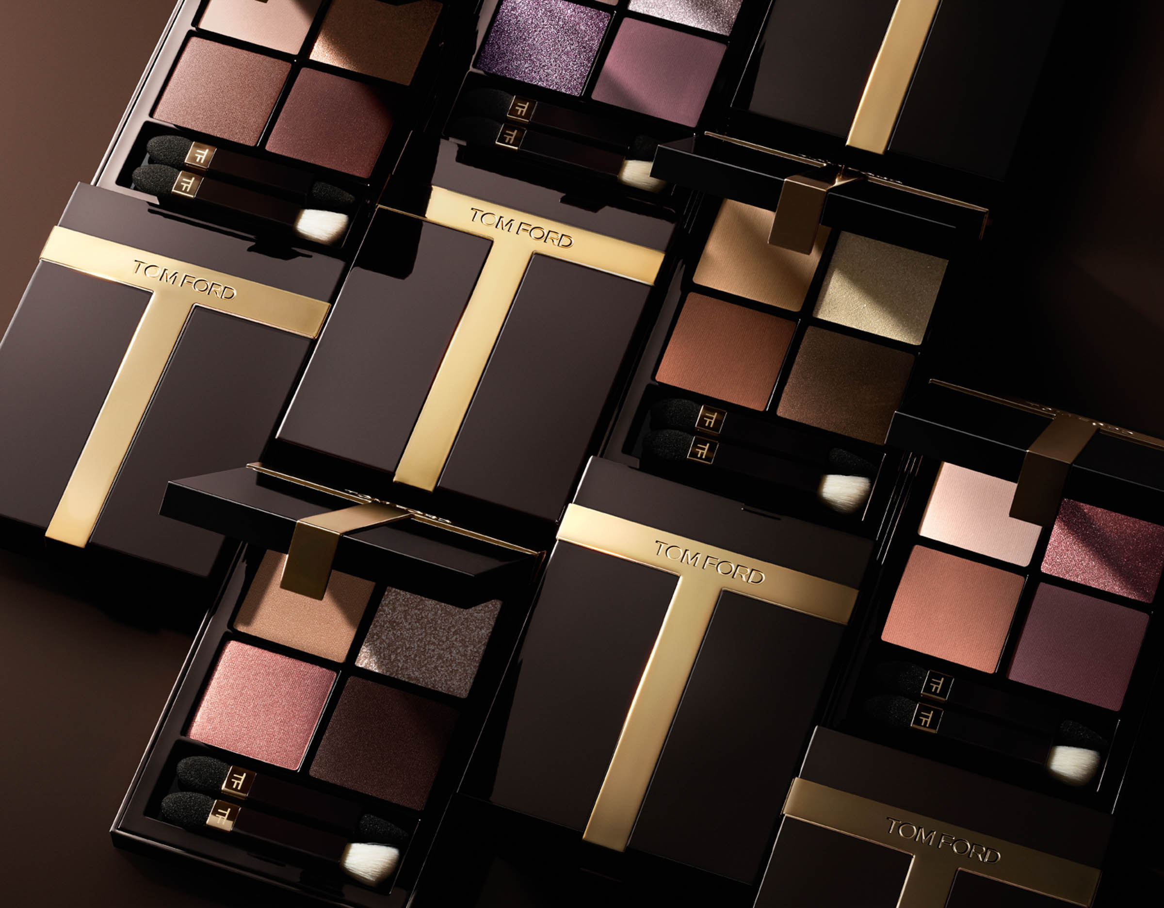 トム フォード ビューティ「アイ カラー クォード」が刷新 カラー配置