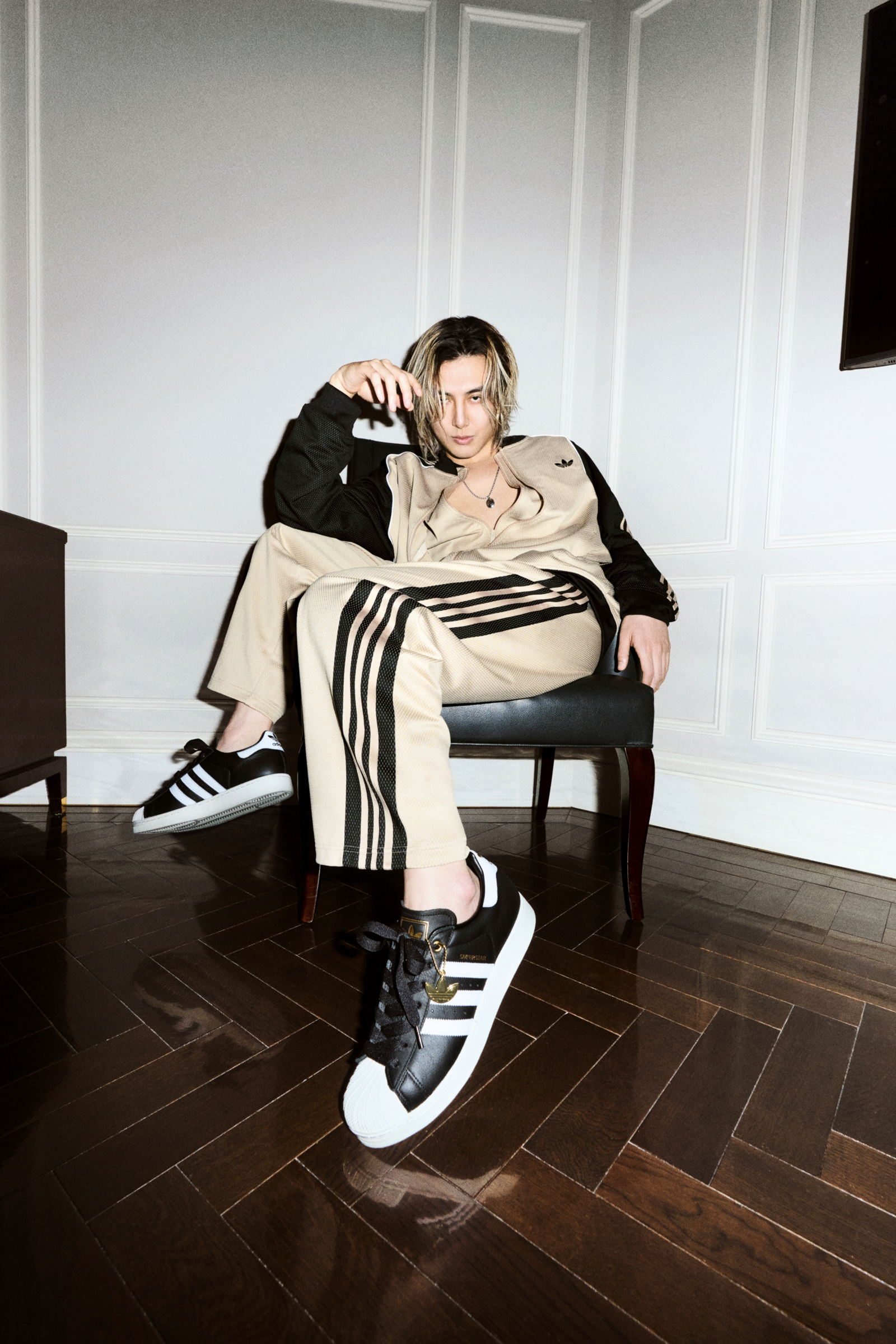 LADY GAGA初の香水「FAME」 世界に先駆け原宿で販売