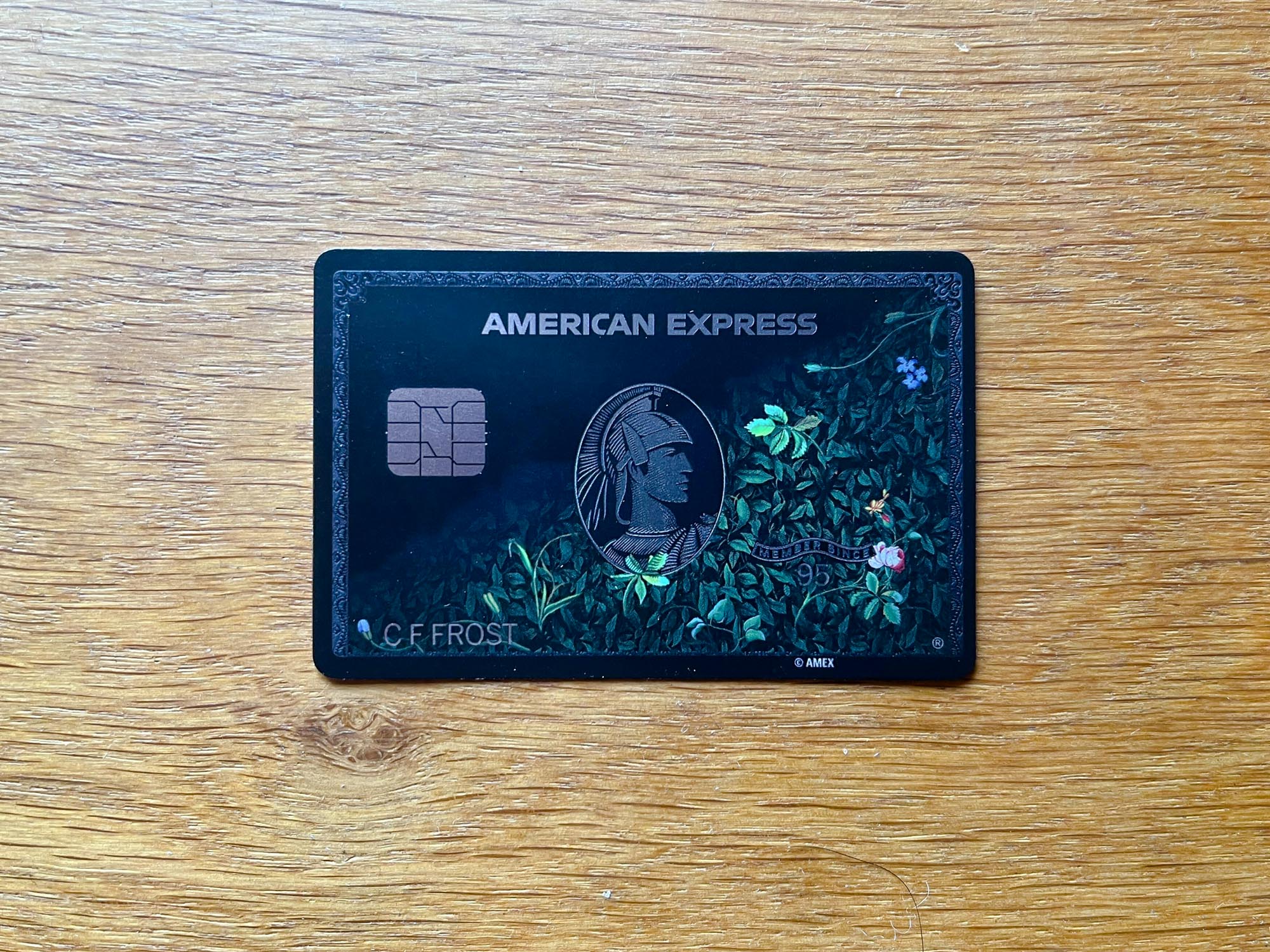 アメックス「センチュリオン」年会費が55万円に 新サービス追加で