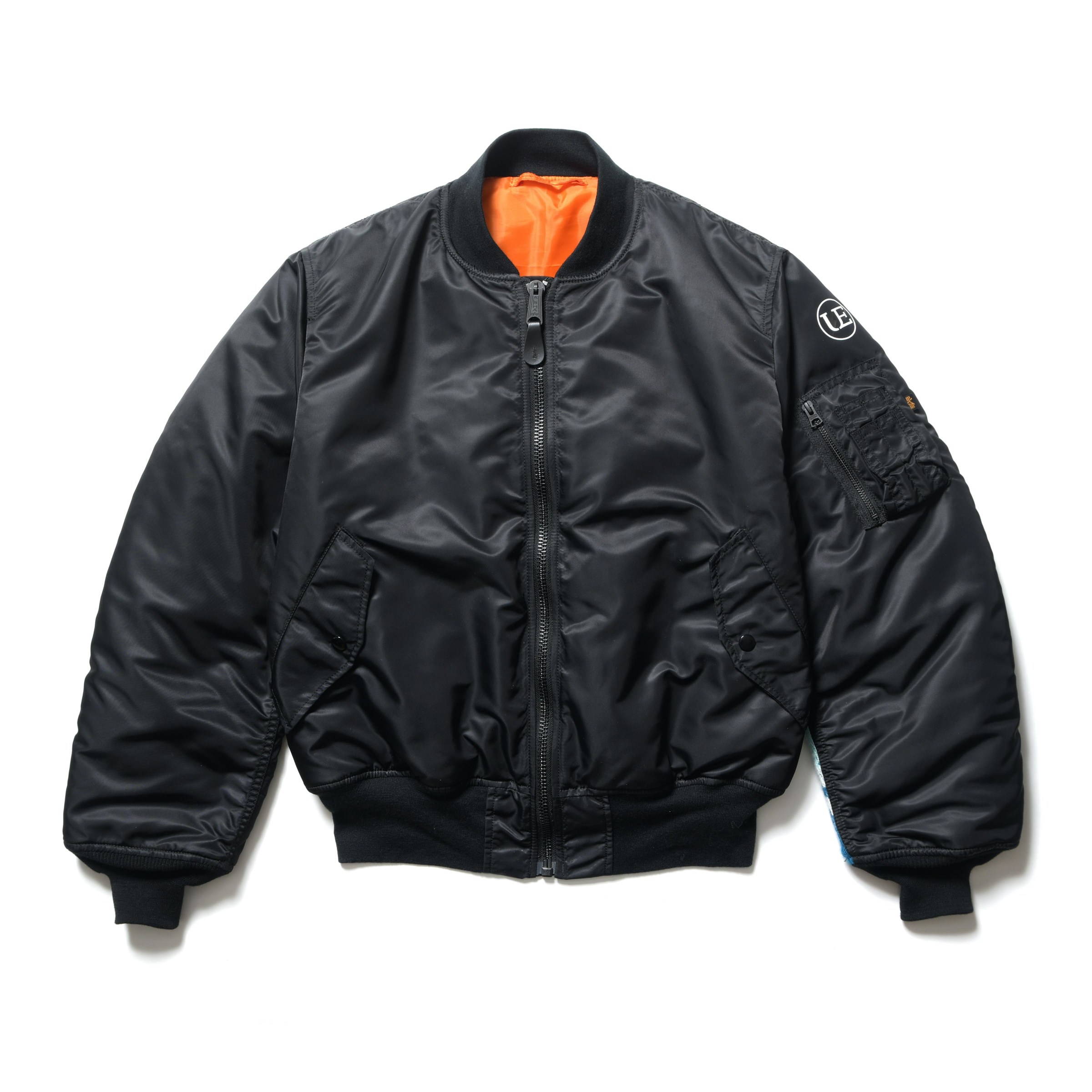 ユニフォーム エクスペリメント、「フラグメント」が監修したホリデー