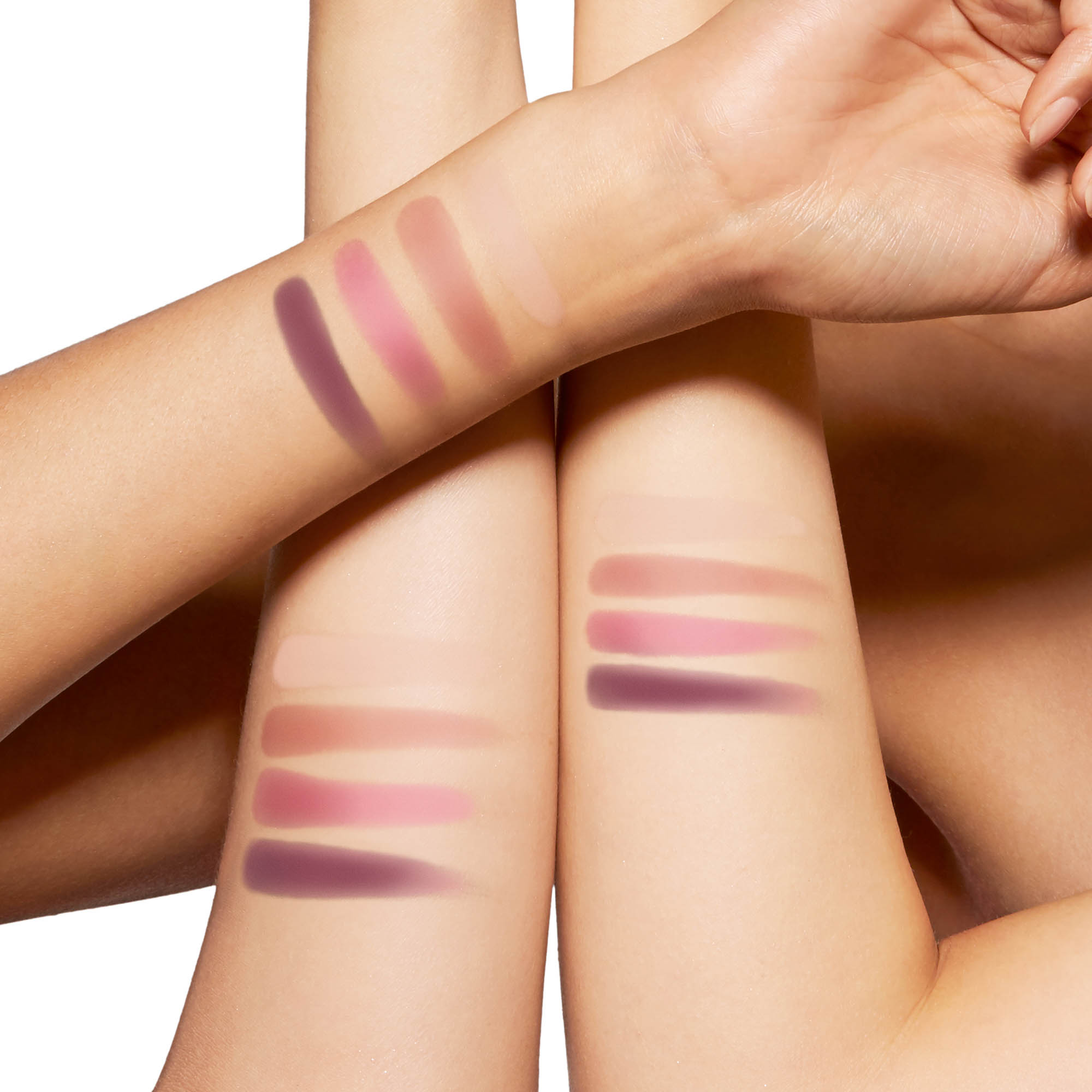 トム フォード ビューティ」がローズから着想を得たカラーコレクション