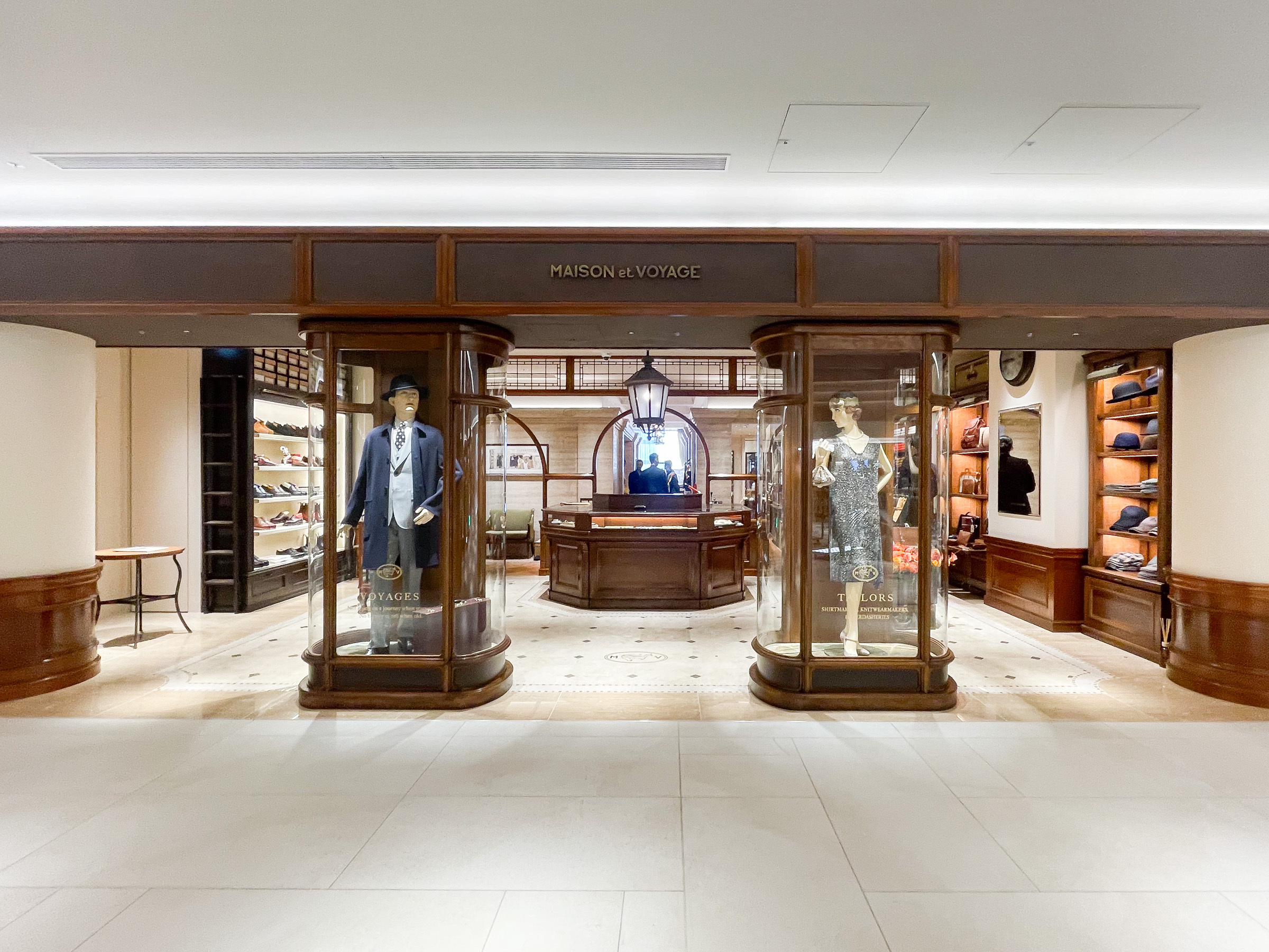 トゥモローランドが新ブランド「メゾン エ ヴォヤージュ」を公開