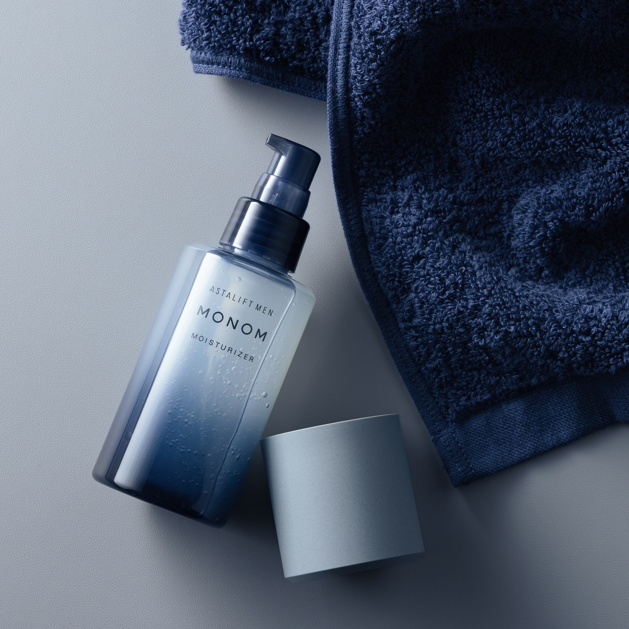 アスタリフト ホワイト」の化粧水とクリームが進化 “肌全層くすみケア