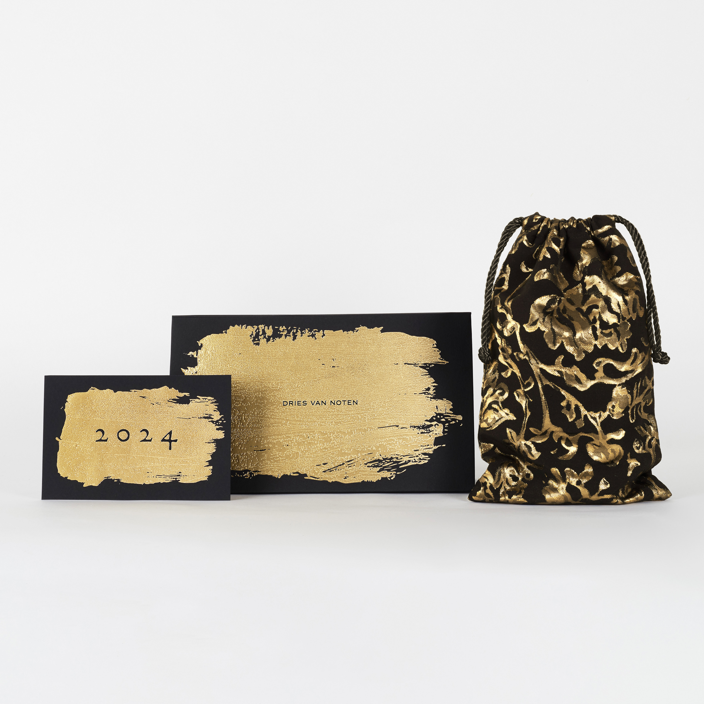 ドリス ヴァン ノッテン」ビューティからポーチなどの限定ギフト