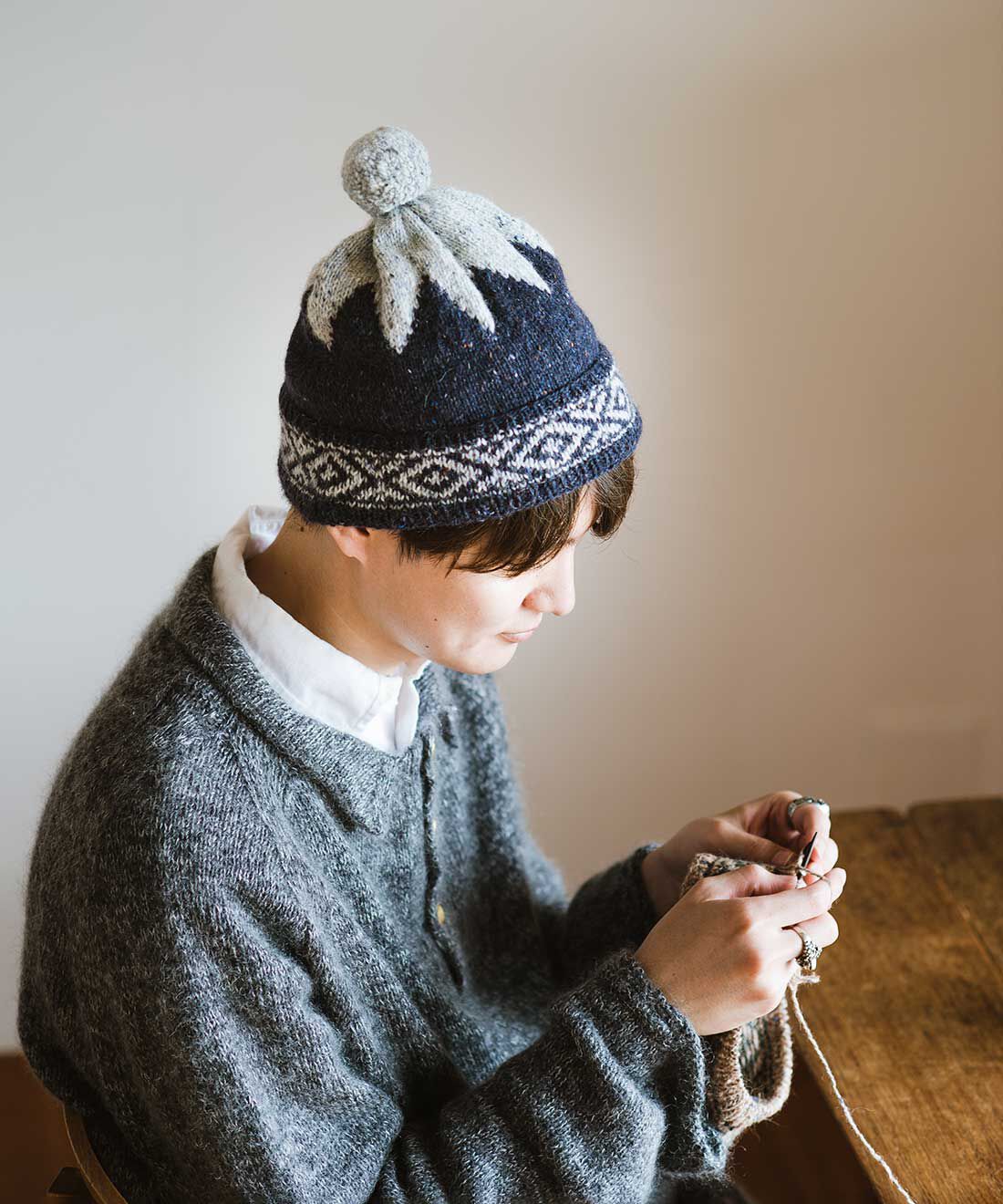 ROWAN×Nagi's Knits 棒針編み込み折り返しニット帽 Camel＆Green
