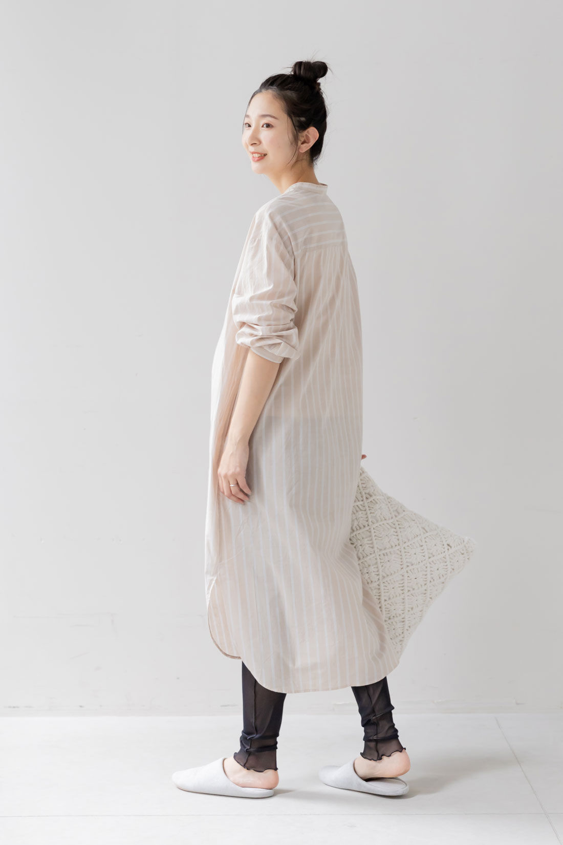 Moredde マタニティ・産後使える すそシアーレギンス〈ブラック